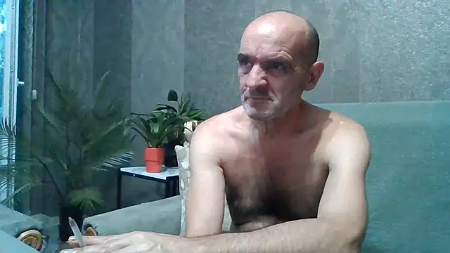 Snapshot of skorpibg65 chatting on July 10, 5:04 pm skorpibg65 online show from July 10, 5:04 pm