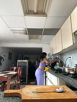 azahar  ziiz online show from March 18, 4:32 pm