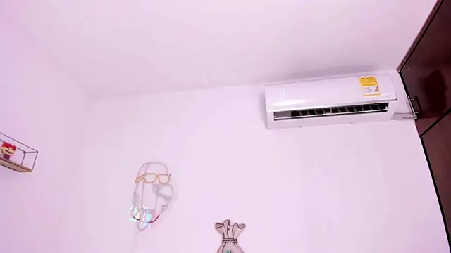 eileen tanihara online show from April 12, 12:32 pm