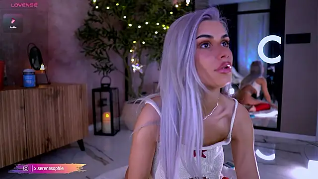Serene Sophiex online show from March 23, 10:03 pm
