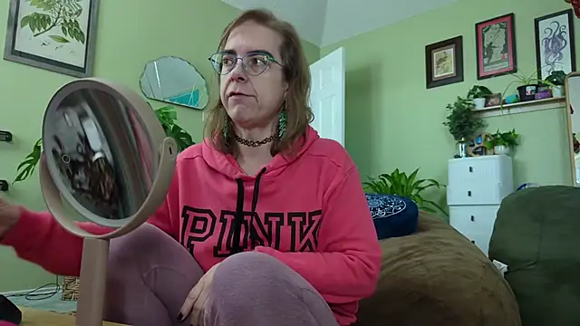 Linzy 19 online show from February 11, 4:12 pm