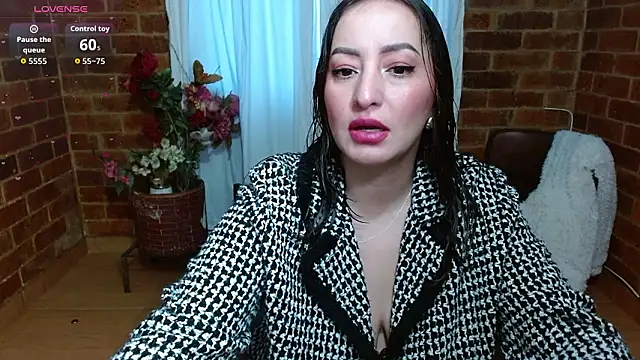 rashellroses22 online show from March 30, 11:00 am