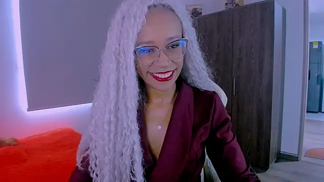 ScarlettMalbec online show from July 7, 8:35 pm