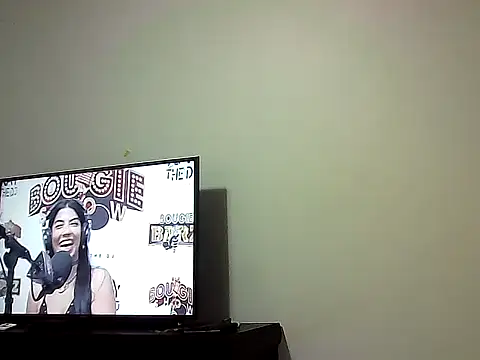 Snapshot of Yardie_bone chatting on March 12, 8:09 am Yardie bone online show from March 12, 8:09 am