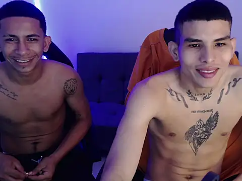 Snapshot of hot_king20 chatting on February 3, 8:47 pm hot king20 online show from February 3, 8:47 pm