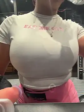 Bigbuttbrooklynn online show from March 11, 5:46 am