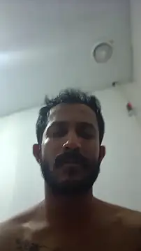 Snapshot of Antonio_shower_time chatting on May 18, 1:56 am Antonio shower time online show from May 18, 1:56 am