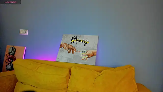 Patricia Cox online show from April 18, 9:15 pm