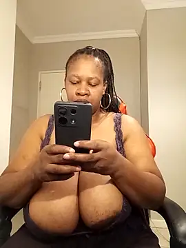 bustylisa1983 online show from March 31, 5:30 am