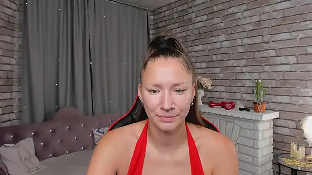 Snapshot of SarahCoksss chatting on July 17, 12:39 am SarahCoksss online show from July 17, 12:39 am