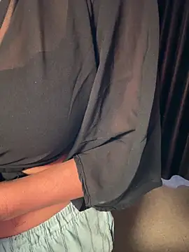 sexy-simmy online show from March 14, 6:57 pm