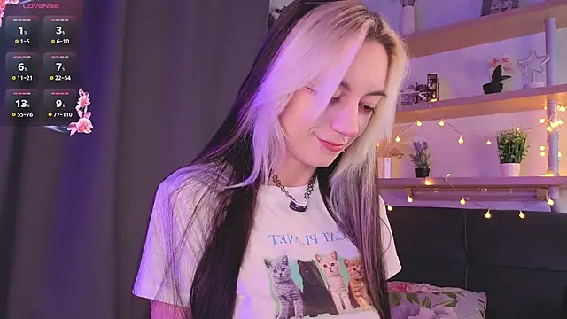 TristaRoht online show from April 24, 3:14 pm