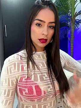 Snapshot of Mau_White chatting on January 7, 9:06 pm Mau White online show from January 7, 9:06 pm