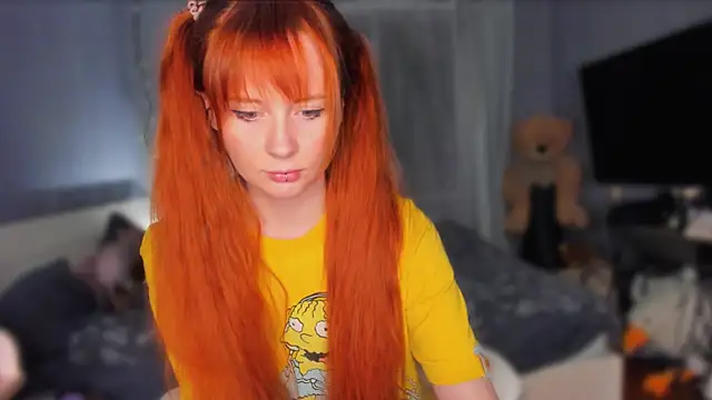 KlementinaBbG online show from March 29, 8:53 pm