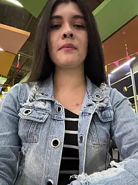ambar-adaams online show from July 22, 12:46 am