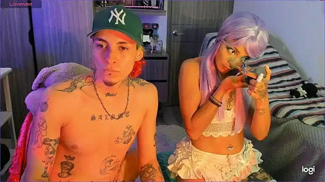 badeyes crazygoat online show from April 17, 11:52 pm