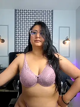 Snapshot of Amber_gold_ chatting on February 22, 4:13 am Amber gold online show from February 22, 4:13 am