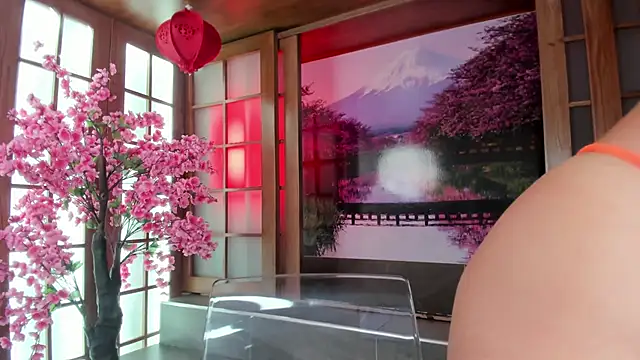 miiss anna online show from February 9, 11:58 am