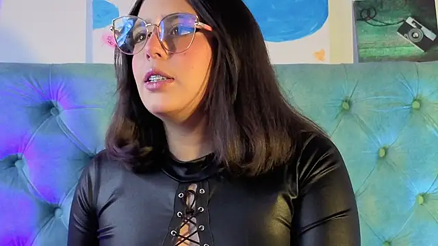 Paola Lyon  online show from February 27, 6:41 pm