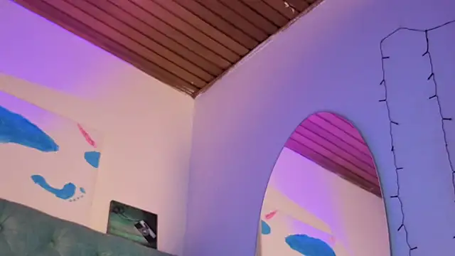 Paola Lyon  online show from April 16, 9:39 pm