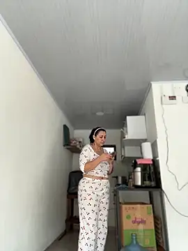 my-kitty online show from May 28, 6:16 pm
