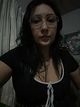Snapshot of my-kitty chatting on July 11, 12:24 am my-kitty online show from July 11, 12:24 am