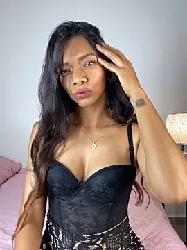 Alliz Collette online show from May 14, 9:27 am