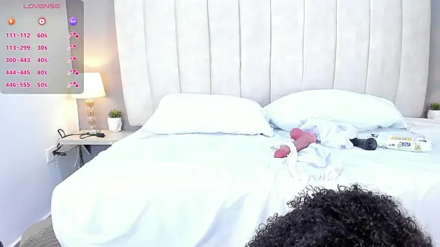 Ashleyy23x online show from November 18, 7:29 pm