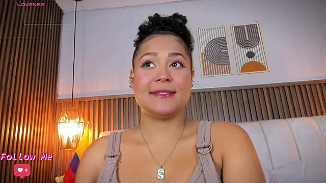 Snapshot of Ashleyy23x chatting on July 1, 7:24 pm Ashleyy23x online show from July 1, 7:24 pm