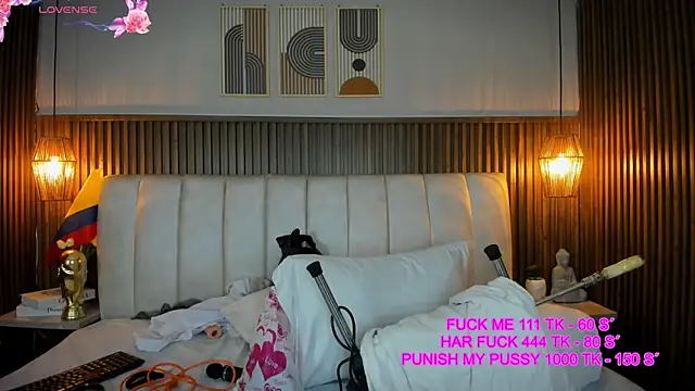 Snapshot of Ashleyy23x chatting on July 9, 7:18 pm Ashleyy23x online show from July 9, 7:18 pm