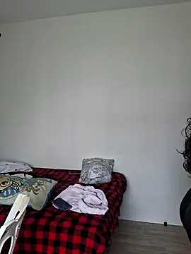 Kamdollie online show from October 24, 7:27 am