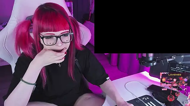 Snapshot of Yumi_Youkai chatting on December 19, 2:29 am Yumi Youkai online show from December 19, 2:29 am