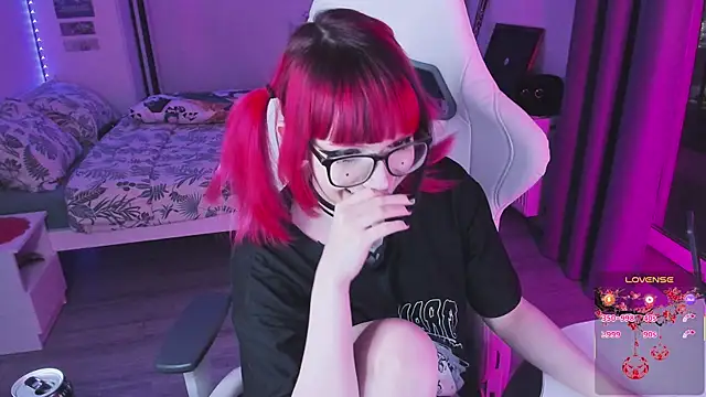 Snapshot of Yumi_Youkai chatting on March 2, 6:37 pm Yumi Youkai online show from March 2, 6:37 pm