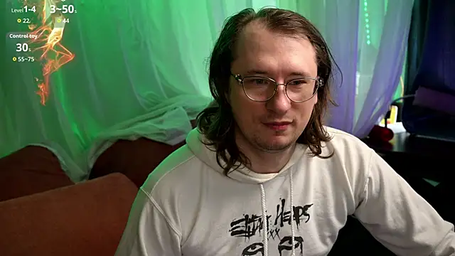 Claudia and elon  online show from April 12, 7:24 am