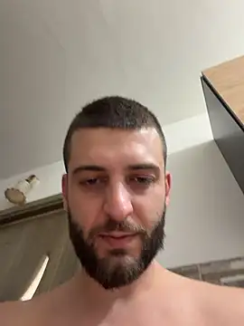 ElChapoGuzman95 online show from February 17, 8:04 pm