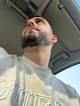 ElChapoGuzman95 online show from April 6, 5:30 am