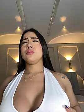 Snapshot of Miss_blue69 chatting on February 13, 1:45 am Miss blue69 online show from February 13, 1:45 am