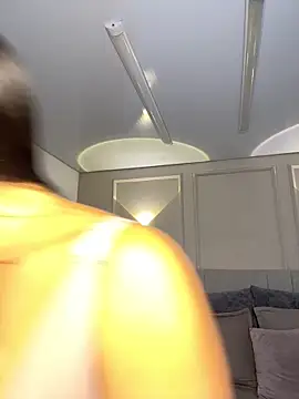 Snapshot of Miss_blue69 chatting on February 28, 1:39 am Miss blue69 online show from February 28, 1:39 am