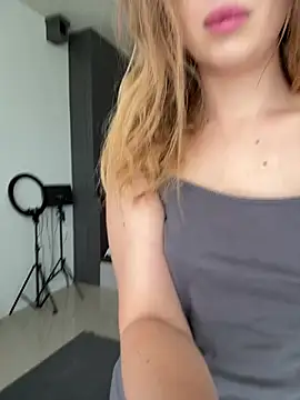 Nura n Sarah online show from March 8, 5:00 am