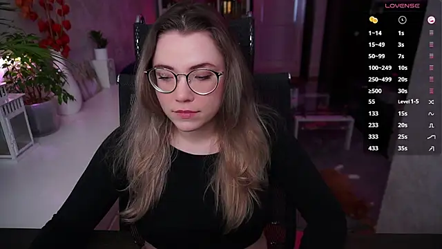 RemyCute online show from March 7, 2:58 pm