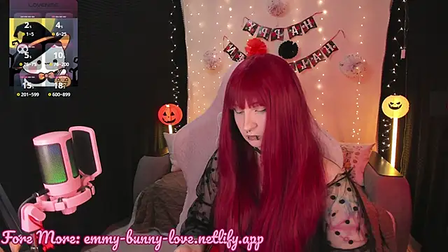 EmmyBunny online show from October 29, 2:52 pm