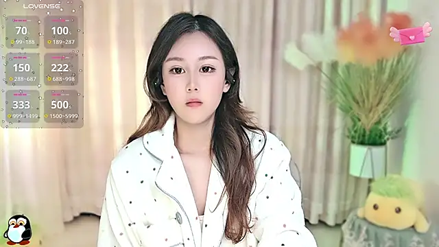 Aimee-520 online show from October 22, 11:26 pm