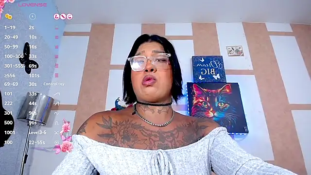 Snapshot of IsabellBigtitsxx chatting on June 26, 7:40 pm IsabellBigtitsxx online show from June 26, 7:40 pm