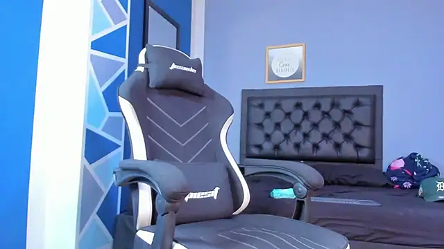 alex oficial online show from February 6, 6:07 am