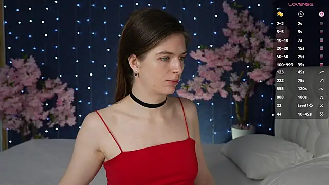 Snapshot of -Mirror-Girl- chatting on May 4, 6:09 am -Mirror-Girl- online show from May 4, 6:09 am
