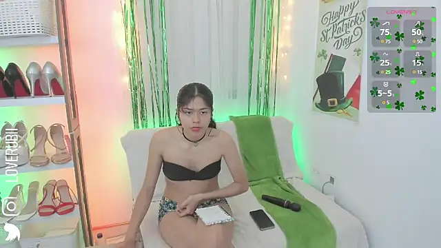 loverubii online show from March 13, 1:10 am