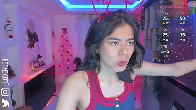 loverubii online show from December 14, 4:29 am