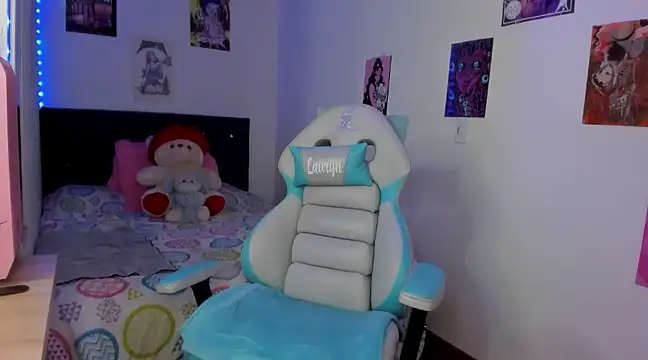 Snapshot of Lauryn_muller chatting on December 21, 4:09 am Lauryn muller online show from December 21, 4:09 am