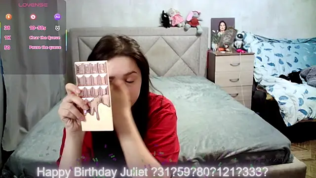 juliettkalen online show from March 17, 3:33 am