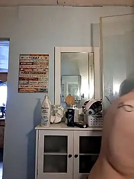 Snapshot of Baldbabey chatting on March 2, 5:42 pm Baldbabey online show from March 2, 5:42 pm